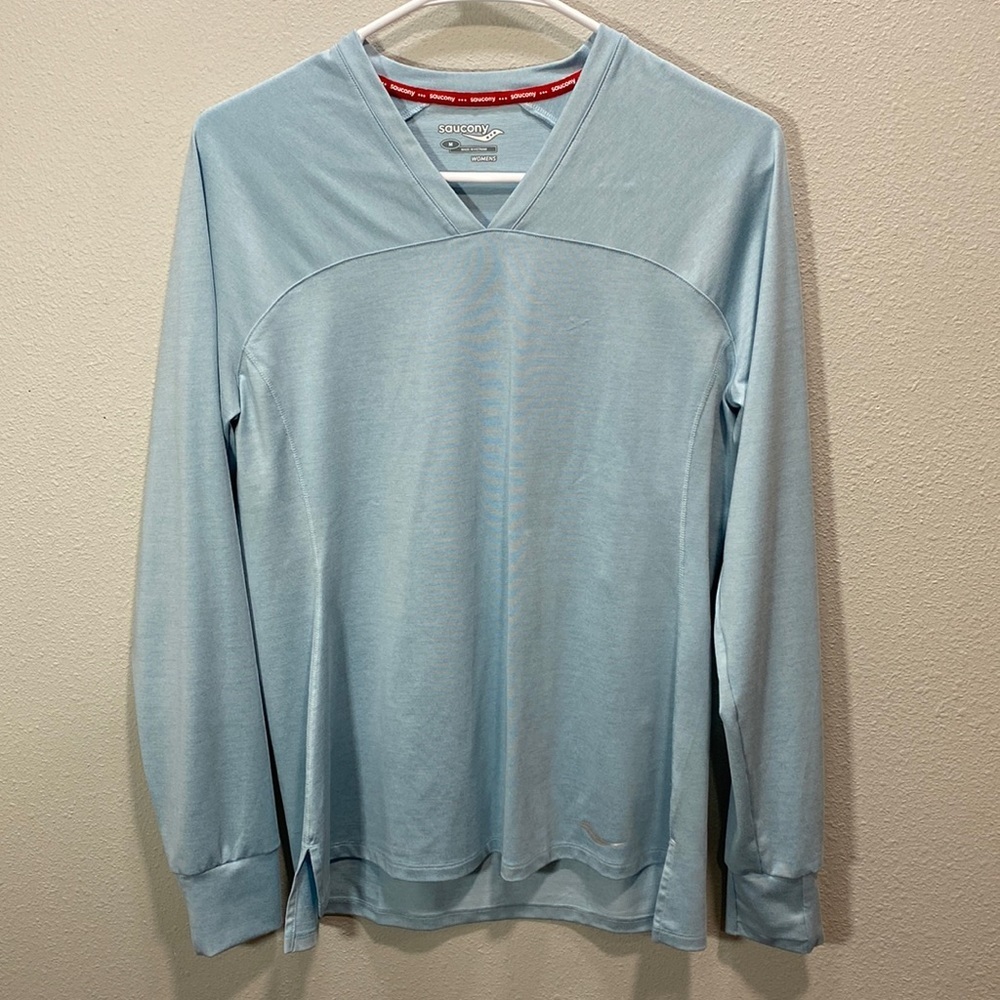 5 for $25 Saucony top pink v‎ neck